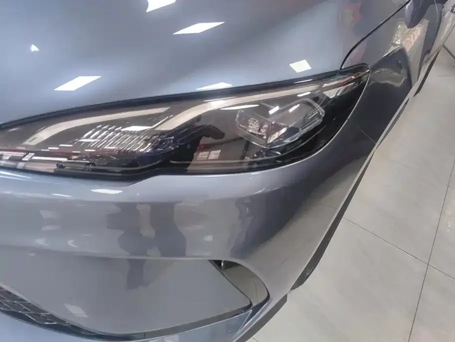 BYD Seal 05 DM-i — фото 8