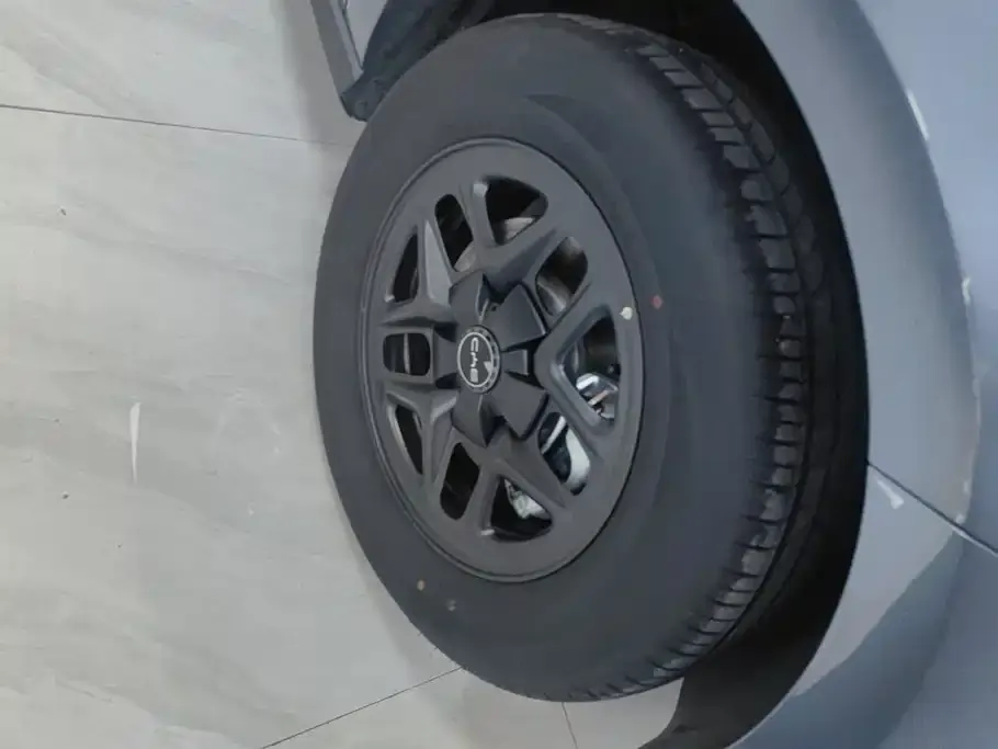 BYD Seal 05 DM-i — фото 2