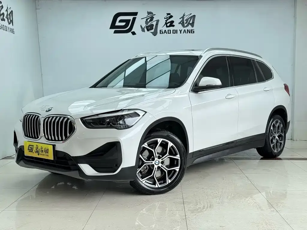 BMW X1 — фото 1
