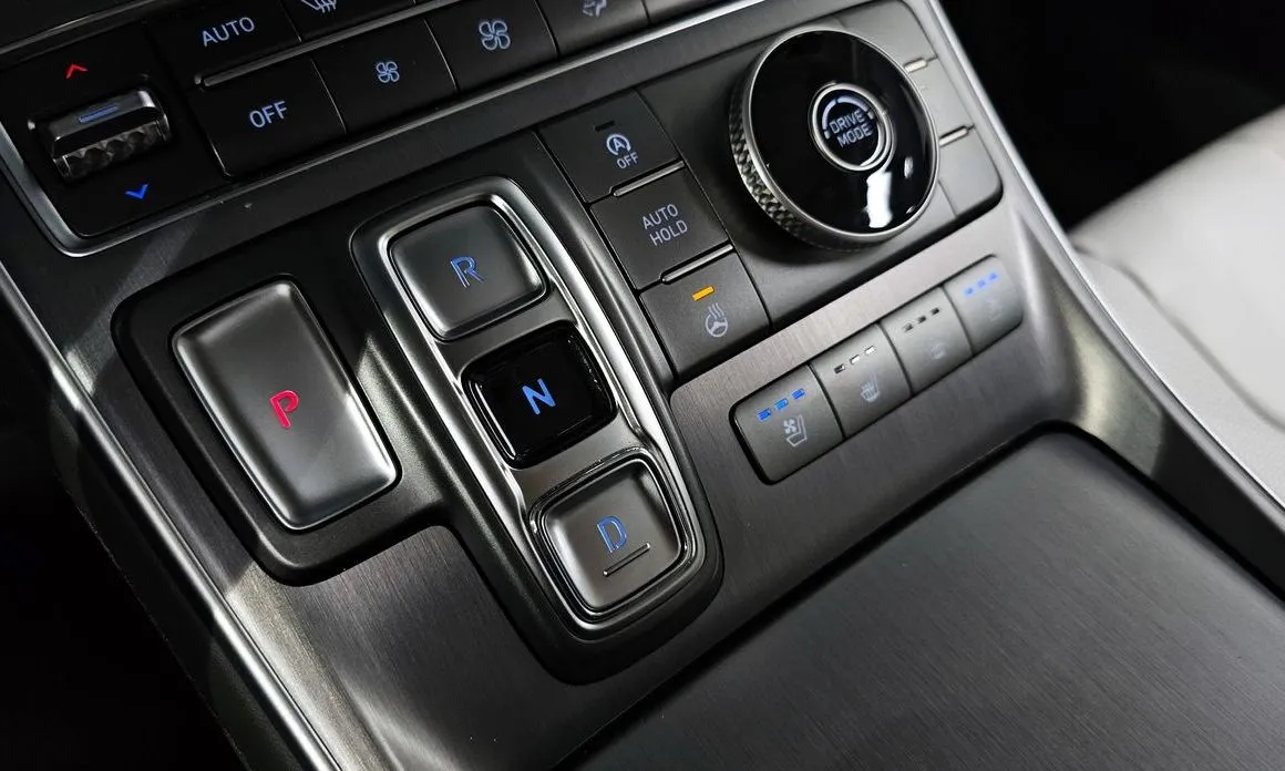 Hyundai Santafe — фото 8