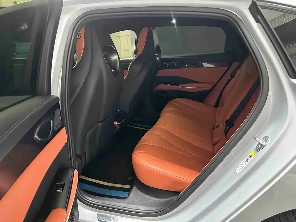 BYD Seal — фото 6