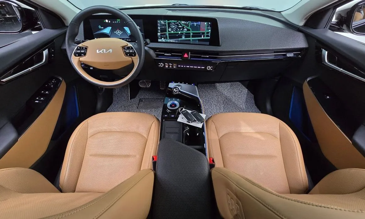 Kia EV6 — фото 8
