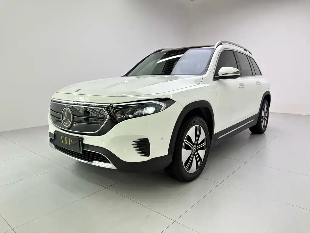 Mercedes-Benz EQB — фото 1