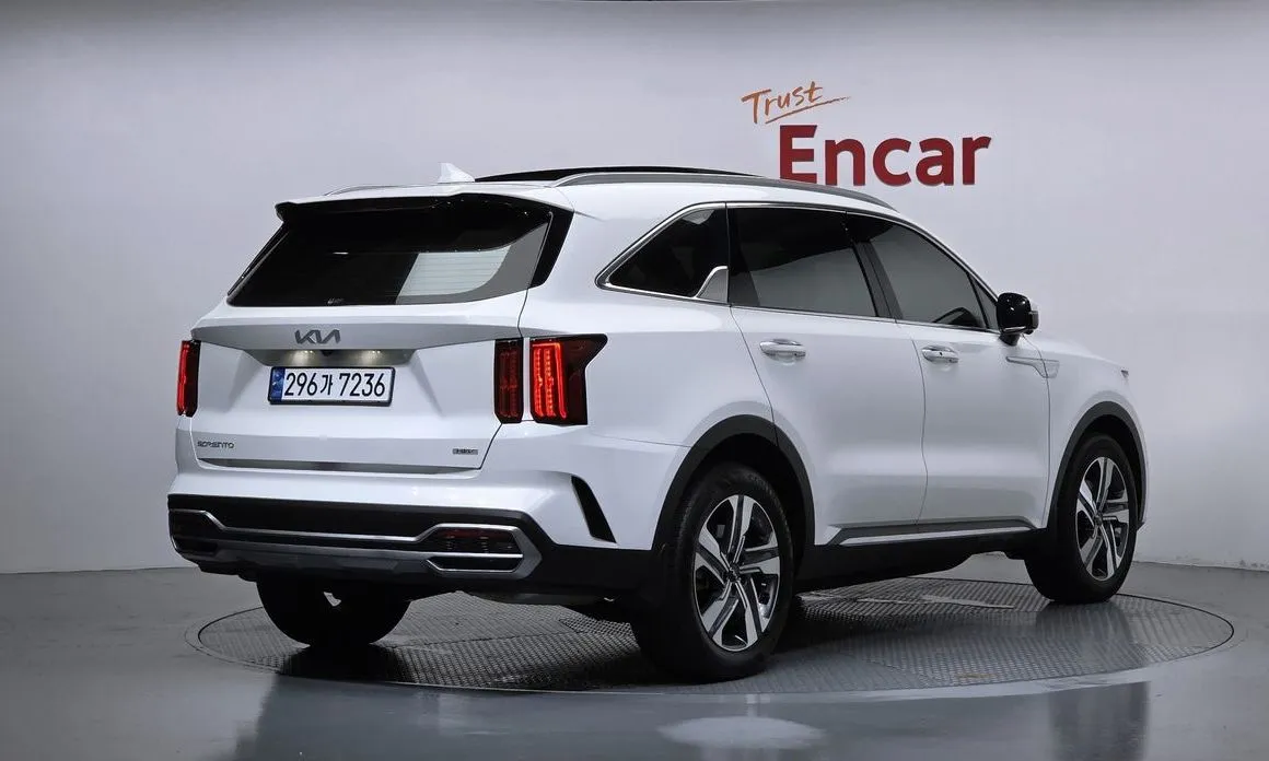 Kia Sorento — фото 6