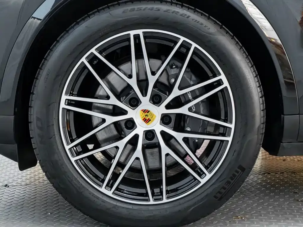 Porsche Cayenne — фото 5