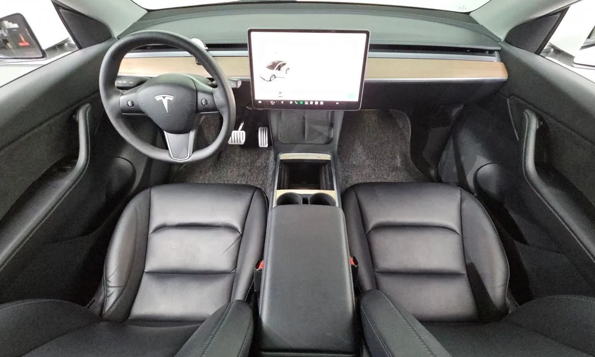 Tesla Model Y — фото 7