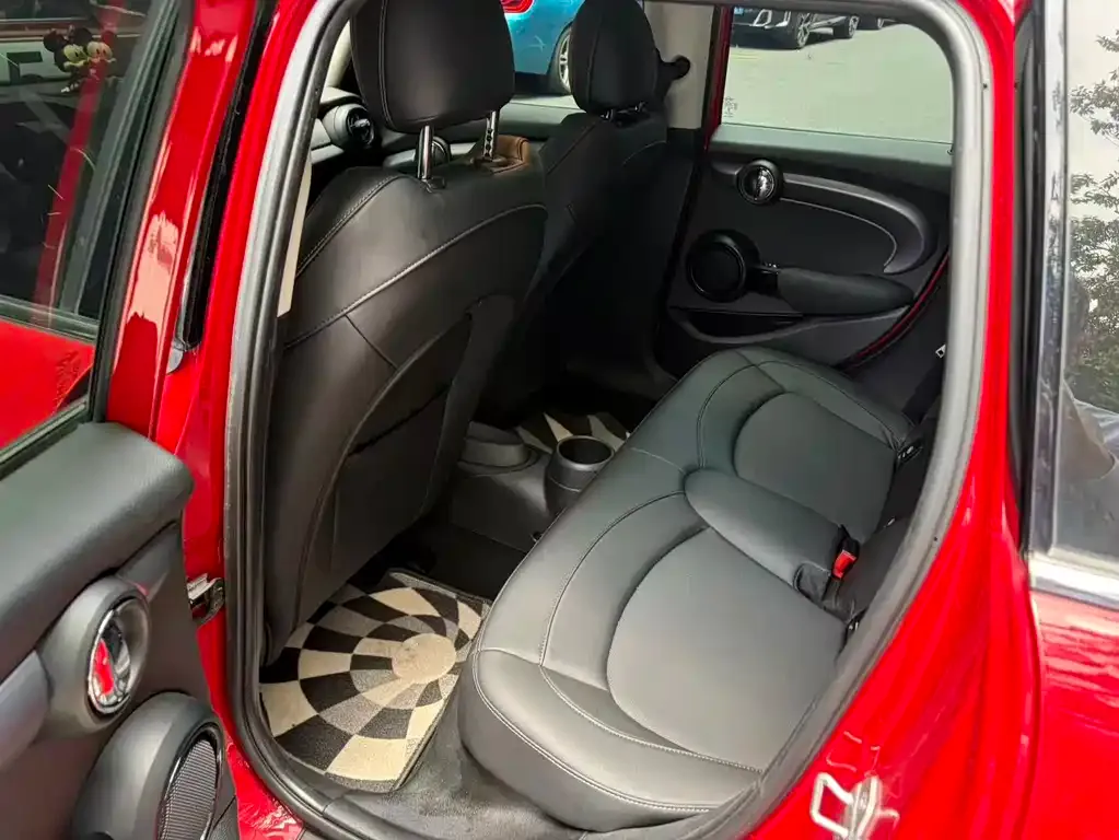MINI Cooper (3-door) — фото 10