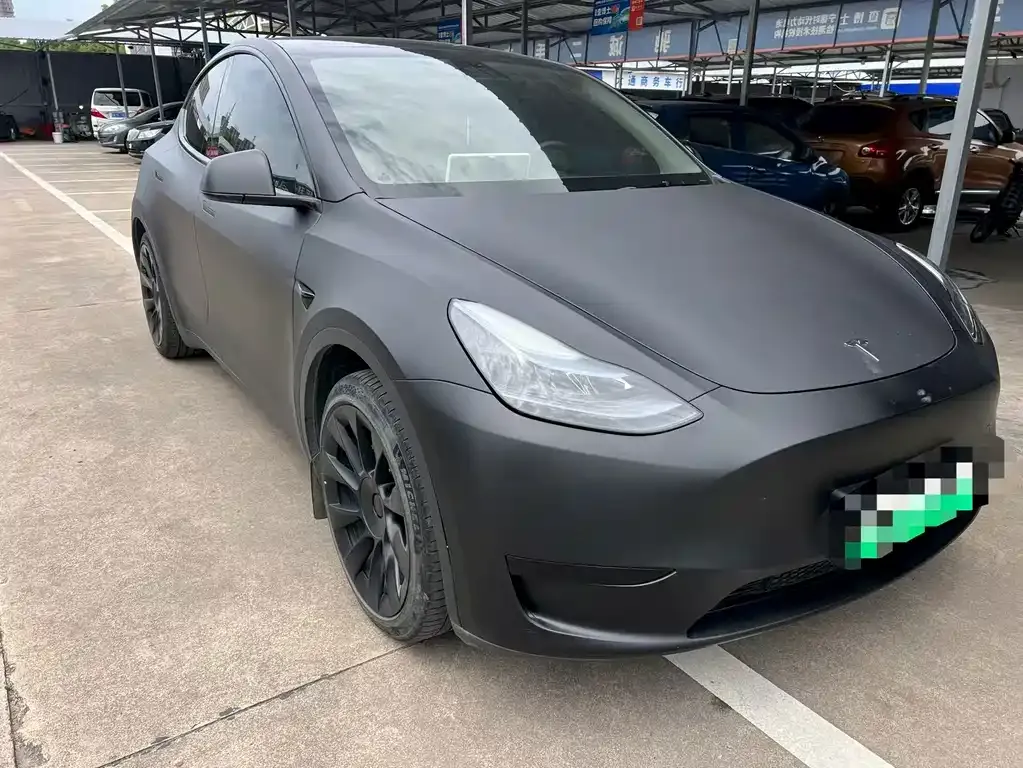 Tesla Model Y — фото 9