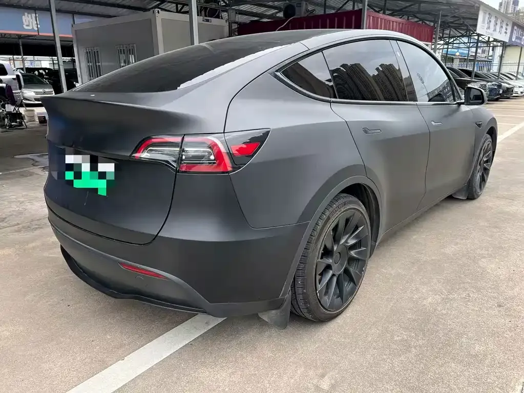 Tesla Model Y — фото 4