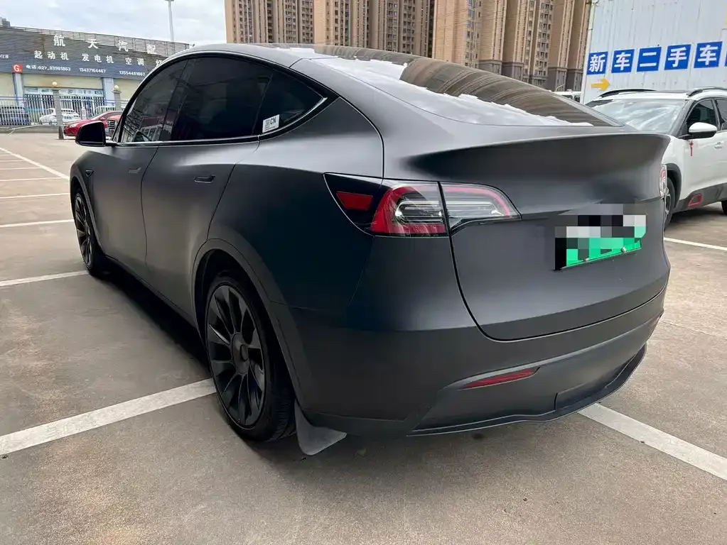 Tesla Model Y — фото 7