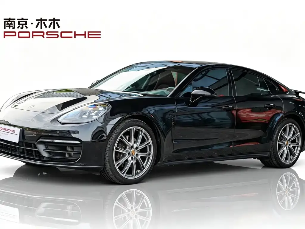 Porsche Panamera — фото 1