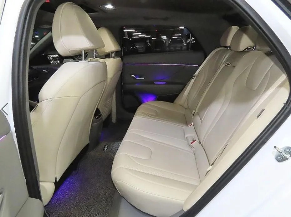 Hyundai AVANTE — фото 6