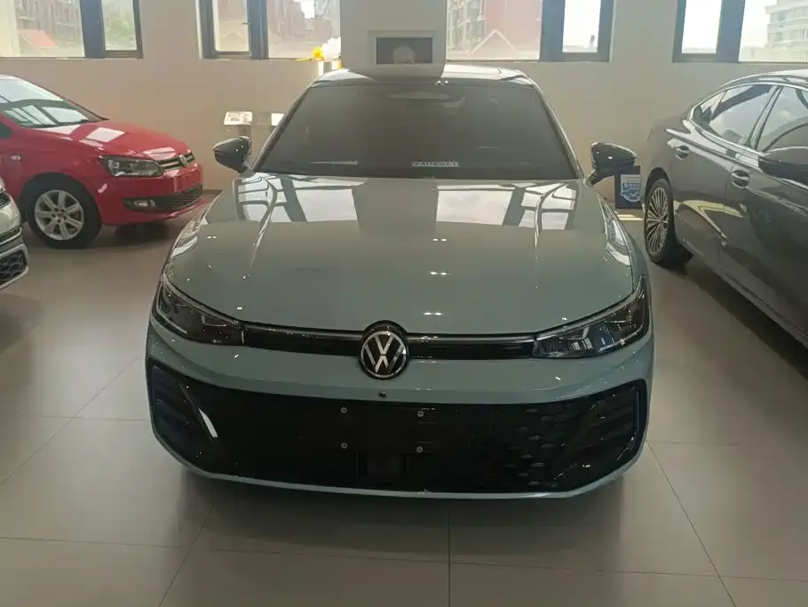 Volkswagen Passat — фото 2