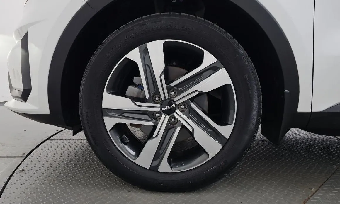 Kia Sorento — фото 5