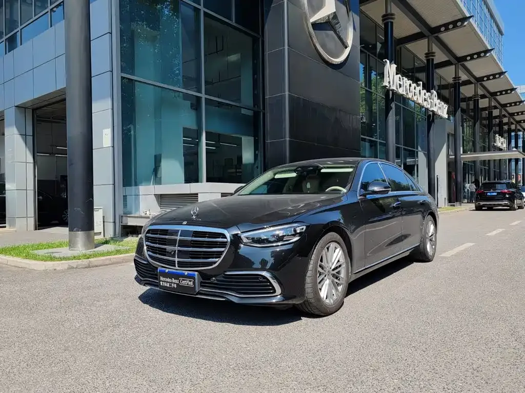 Mercedes-Benz S-Class — фото 1