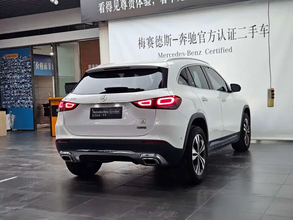 Mercedes-Benz GLA — фото 6