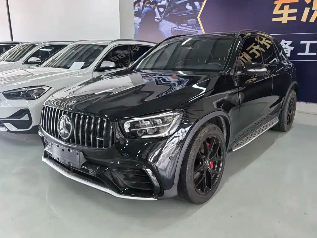 Mercedes-Benz GLC AMG — фото 1