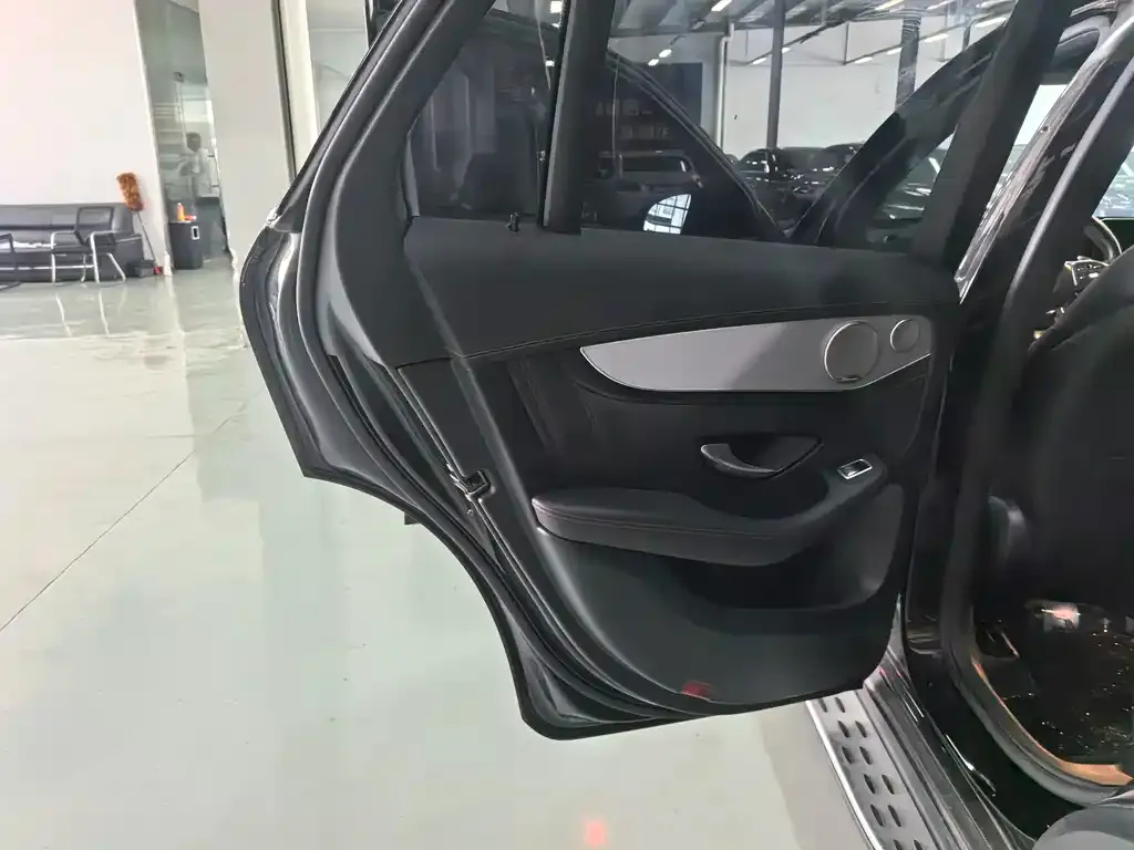 Mercedes-Benz GLC AMG — фото 2