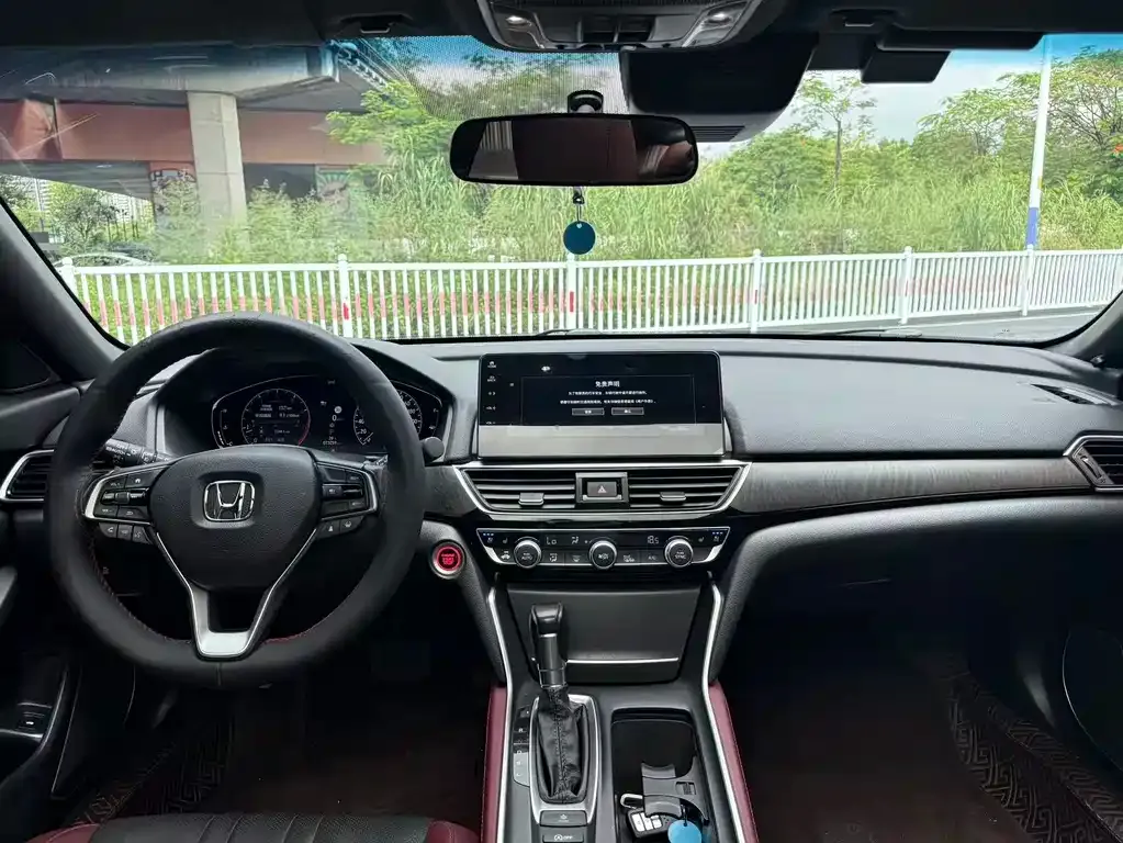 Honda Inspire — фото 10