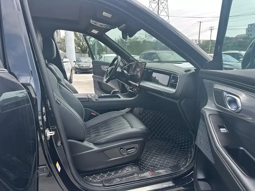 GAC Motor Trumpchi GS8 — фото 9