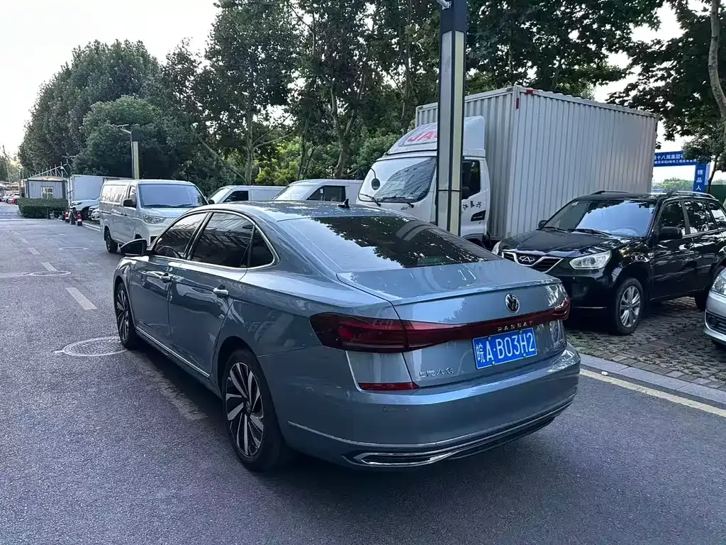 Volkswagen Passat — фото 6