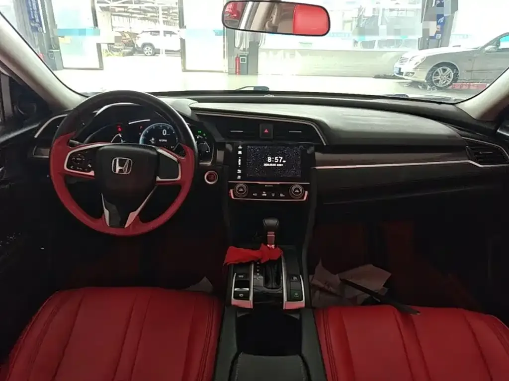 Honda Civic — фото 7