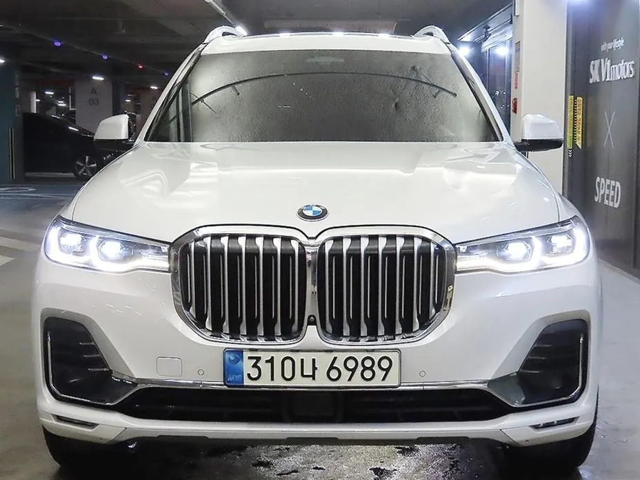 BMW X7 — фото 6