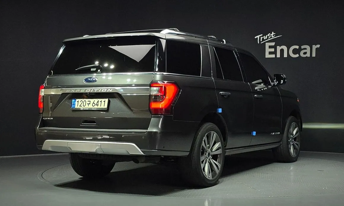 Ford Expedition — фото 6