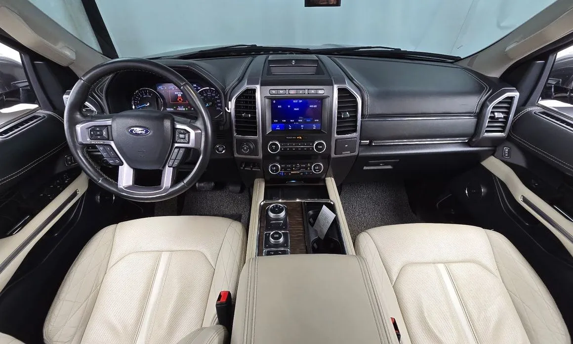 Ford Expedition — фото 10