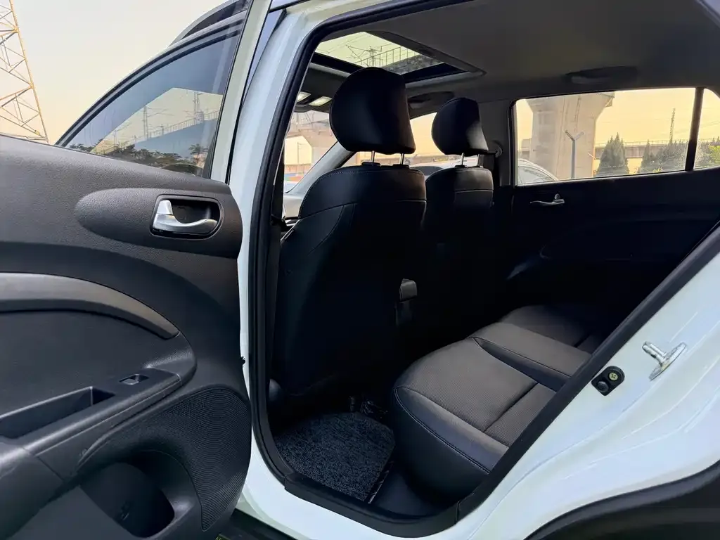 Kia KX1 — фото 2