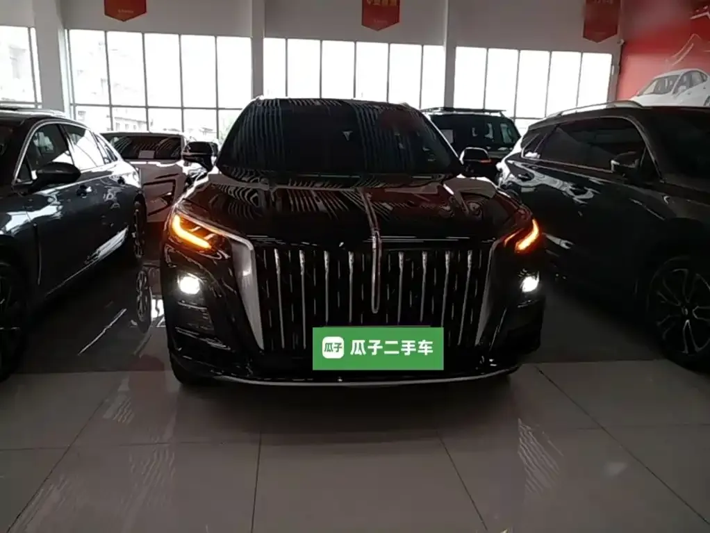 Hongqi HS3 — фото 2