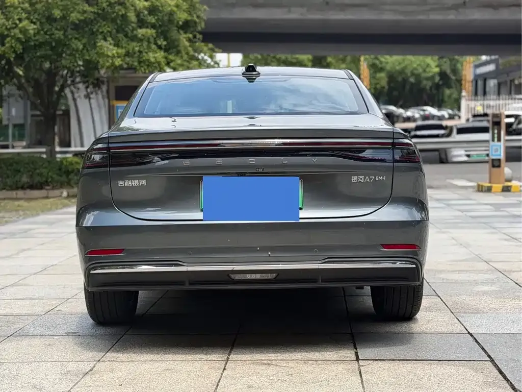 Geely 银河A7 EM — фото 7