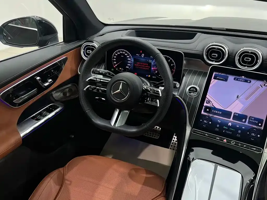 Mercedes-Benz GLC — фото 10