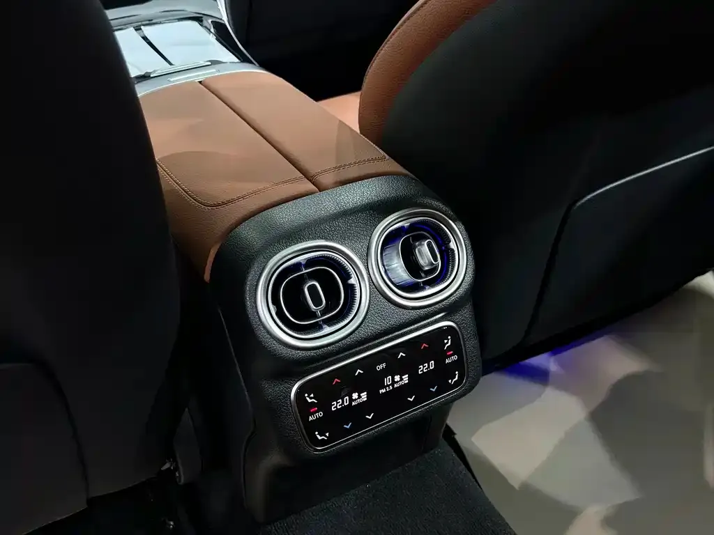 Mercedes-Benz GLC — фото 4