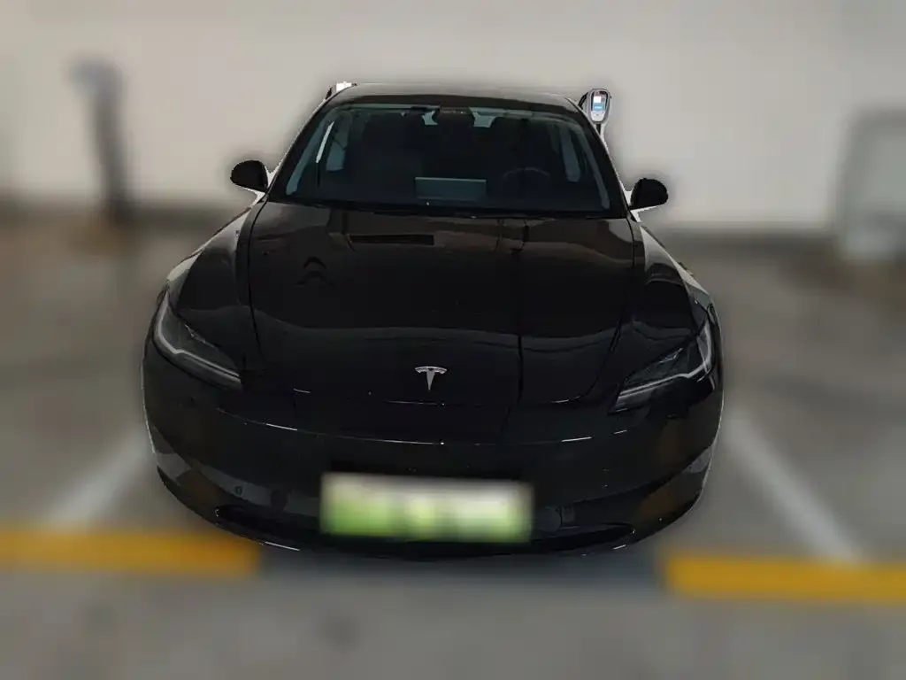 Tesla Model 3 — фото 8