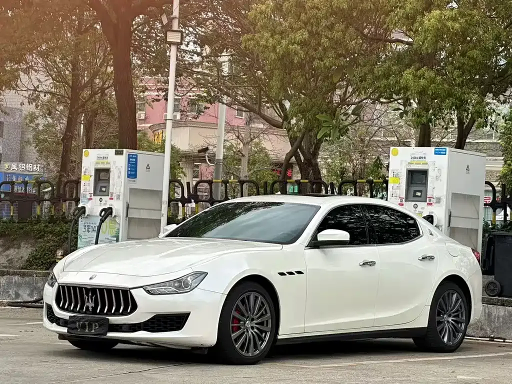 Maserati Ghibli — фото 5