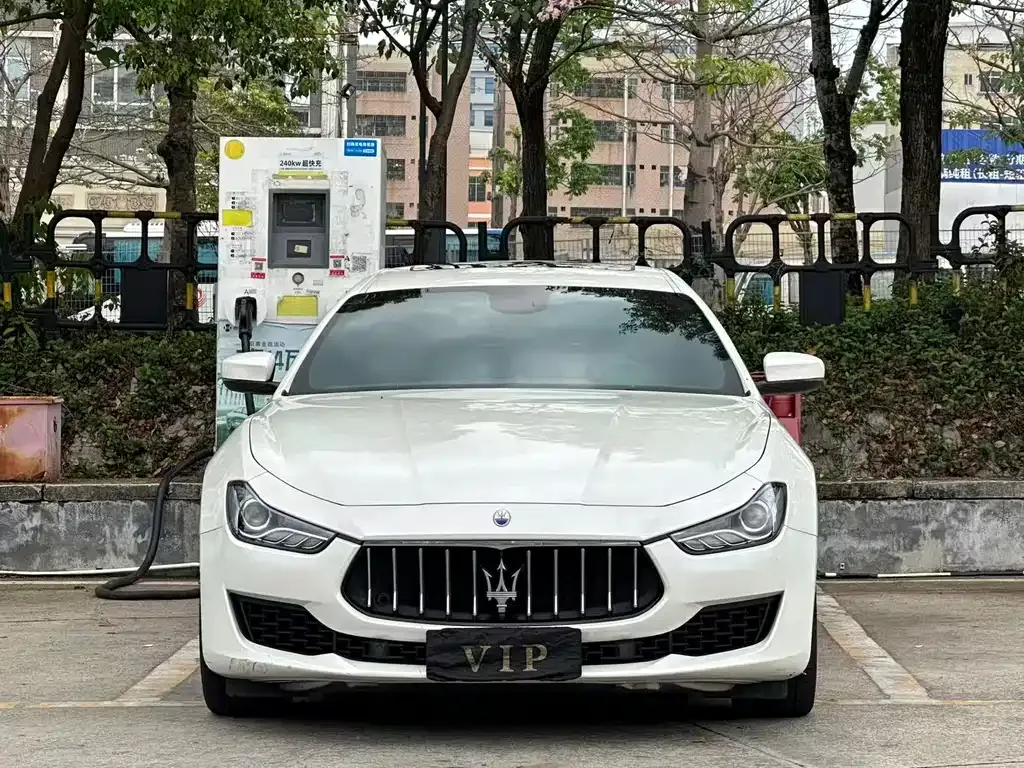 Maserati Ghibli — фото 6