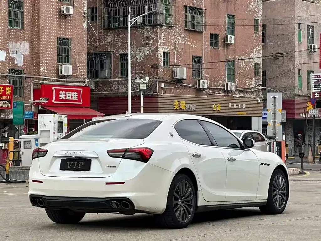 Maserati Ghibli — фото 7