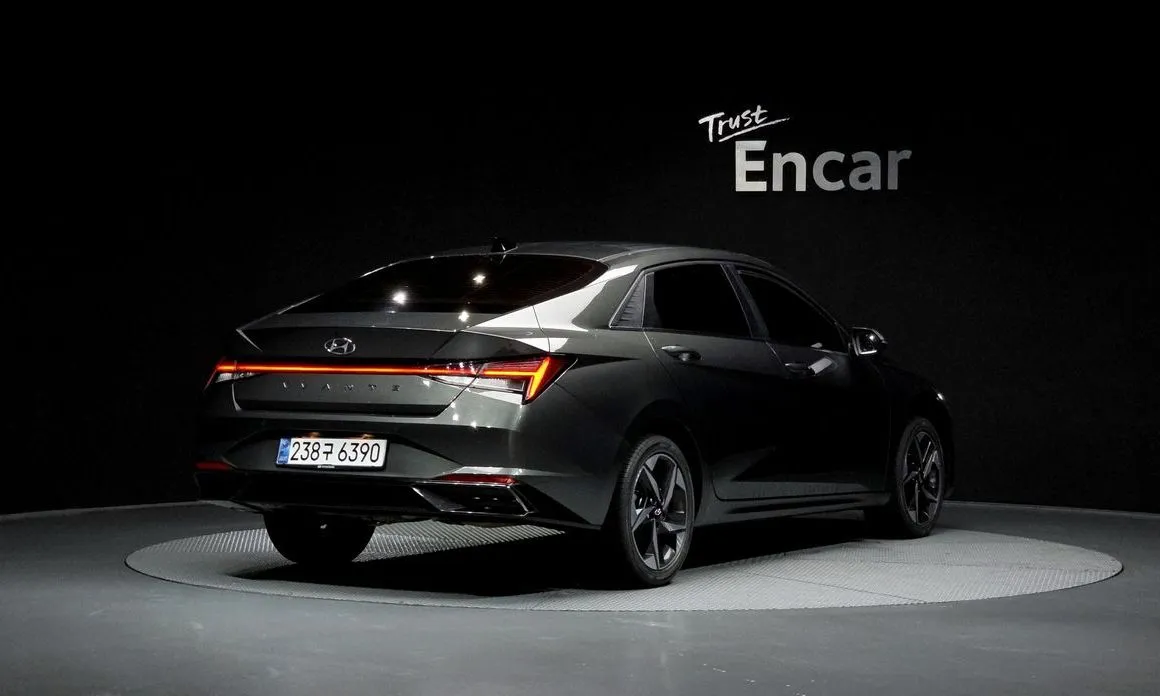 Hyundai AVANTE — фото 2