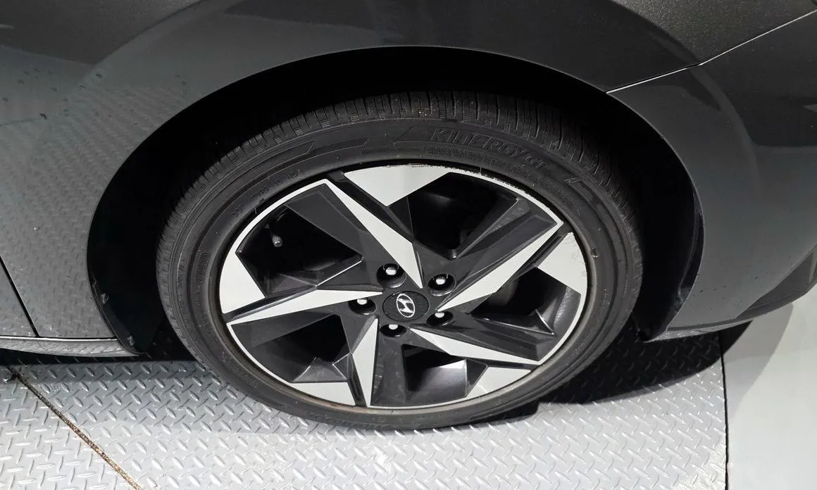 Hyundai AVANTE — фото 7