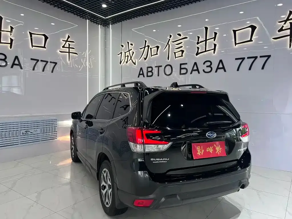 Subaru Forester — фото 8