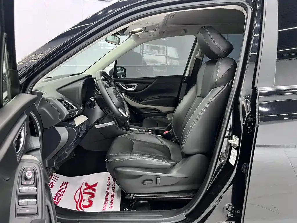 Subaru Forester — фото 10