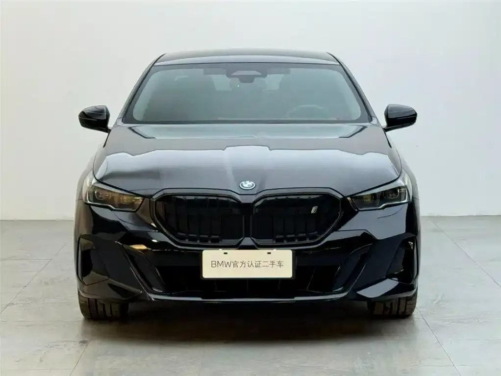 BMW i5 — фото 9