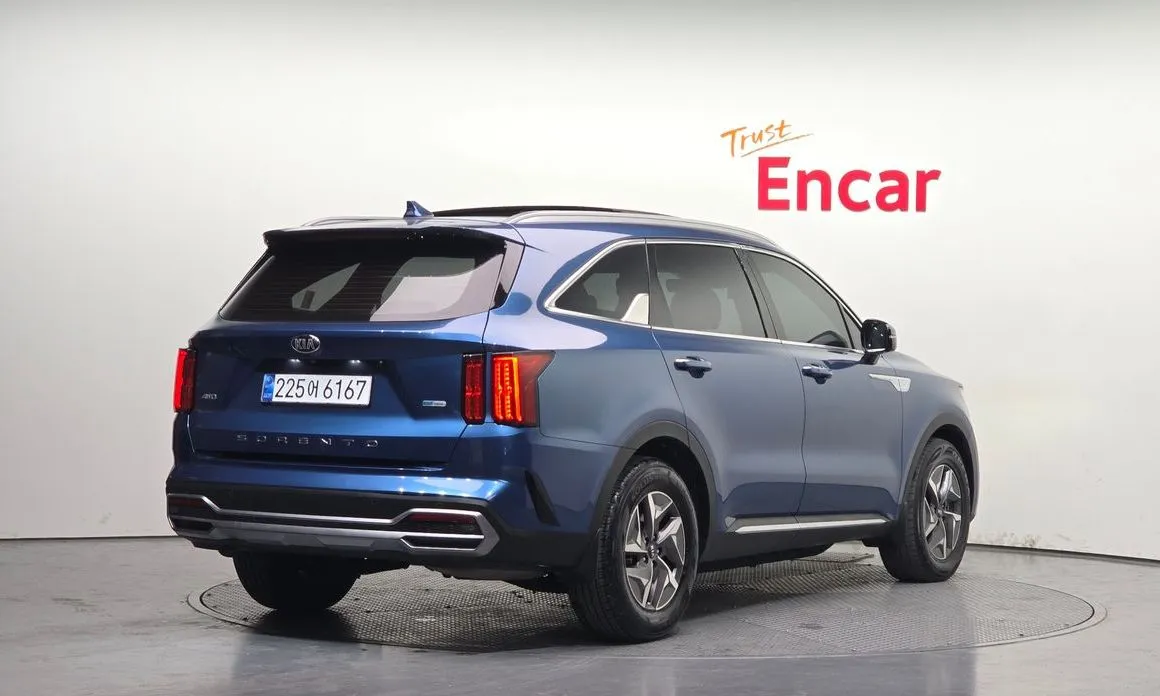 Kia Sorento — фото 4