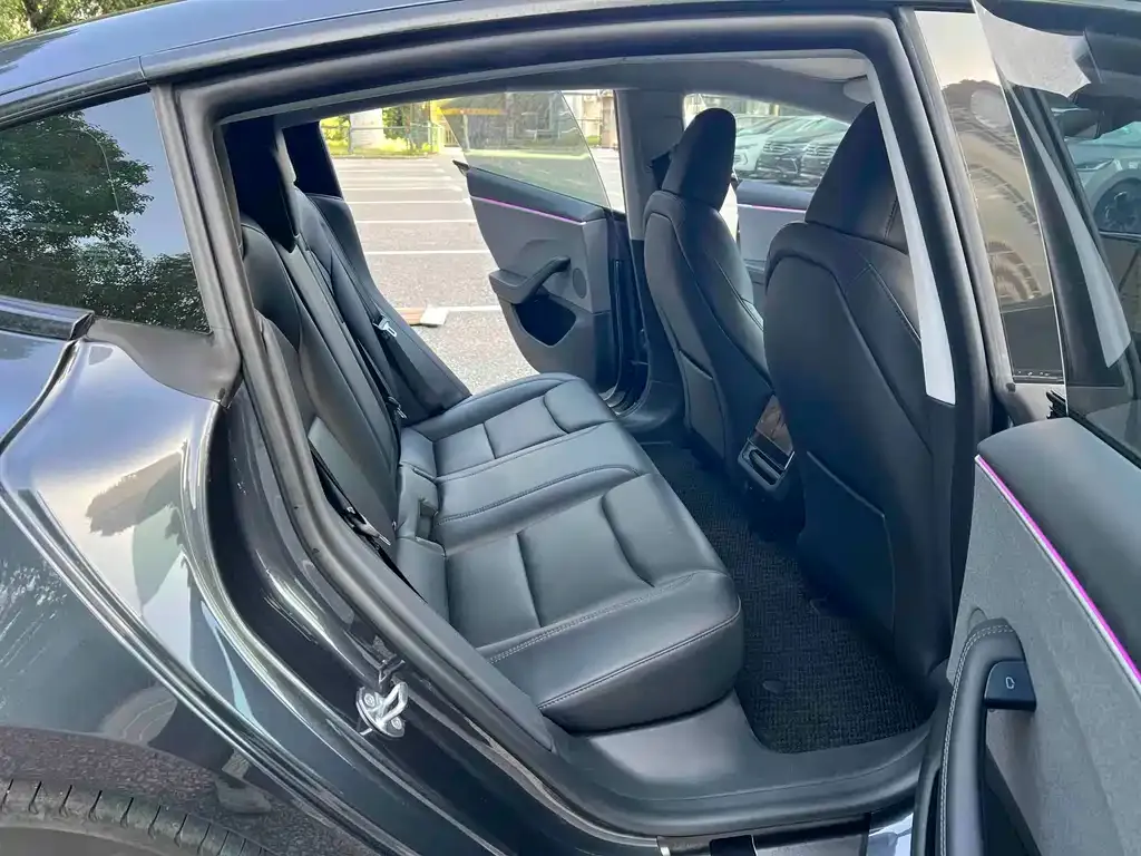Tesla Model 3 — фото 2