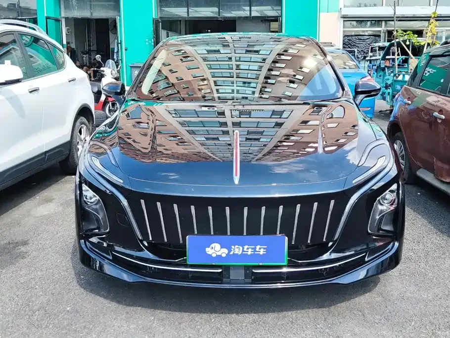 Hongqi E-QM5 — фото 8