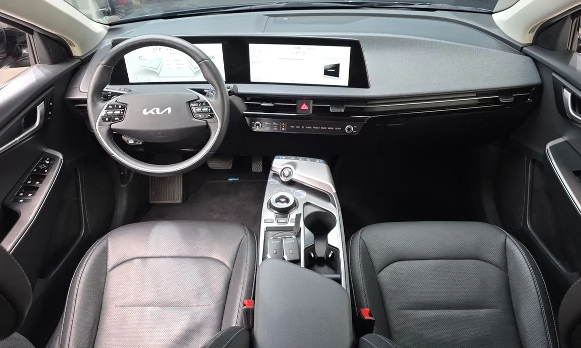 Kia EV6 — фото 9
