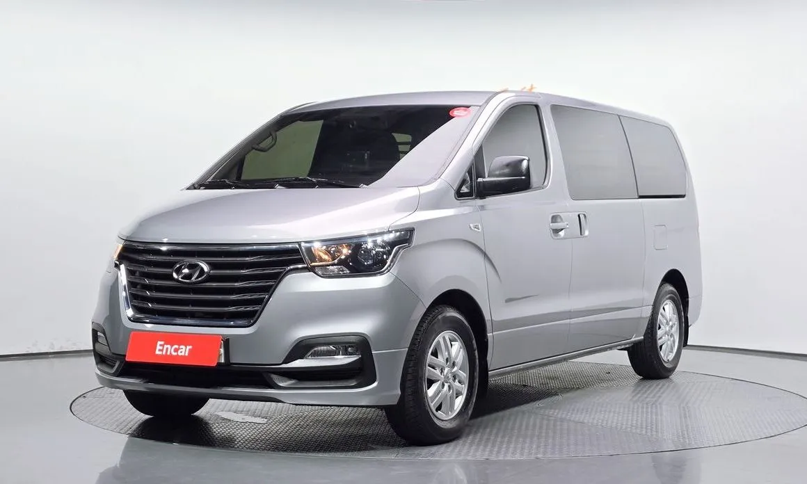 Hyundai Starex — фото 1