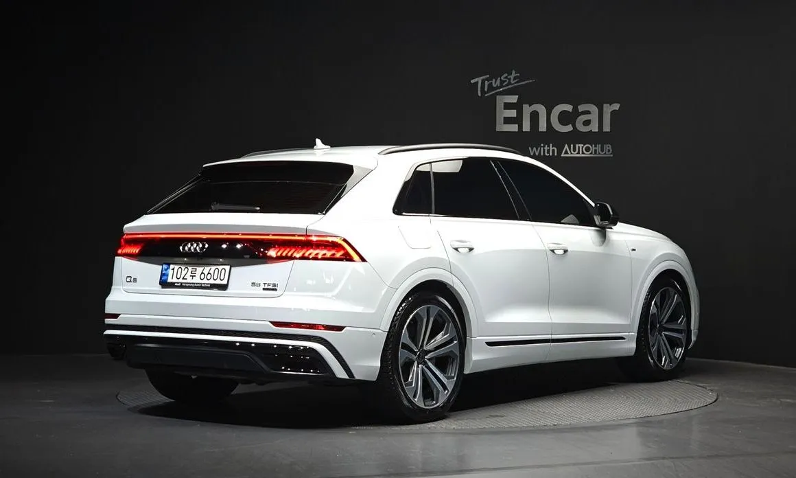 Audi Q8 — фото 2