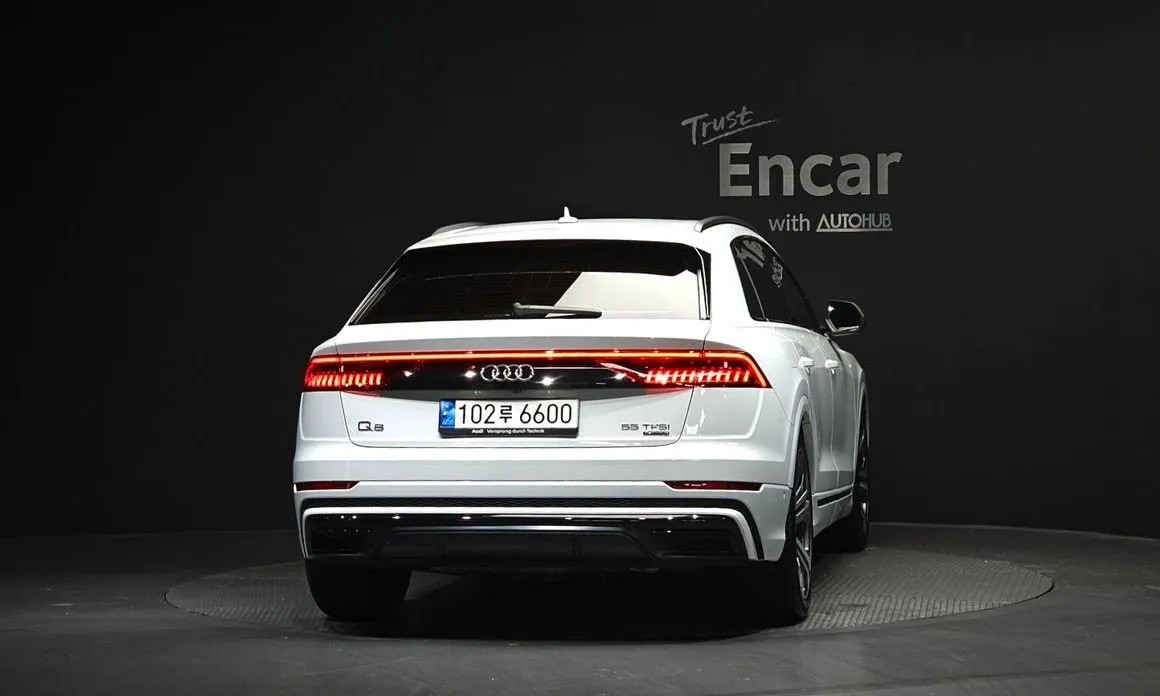 Audi Q8 — фото 5
